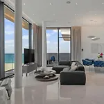 One Luxury Penthouse Apartman Mamaia
