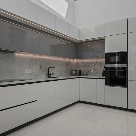 Apartment One Luxury Penthouse