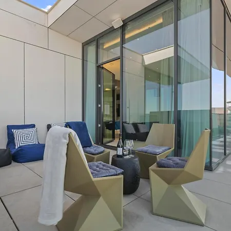One Luxury Penthouse *
